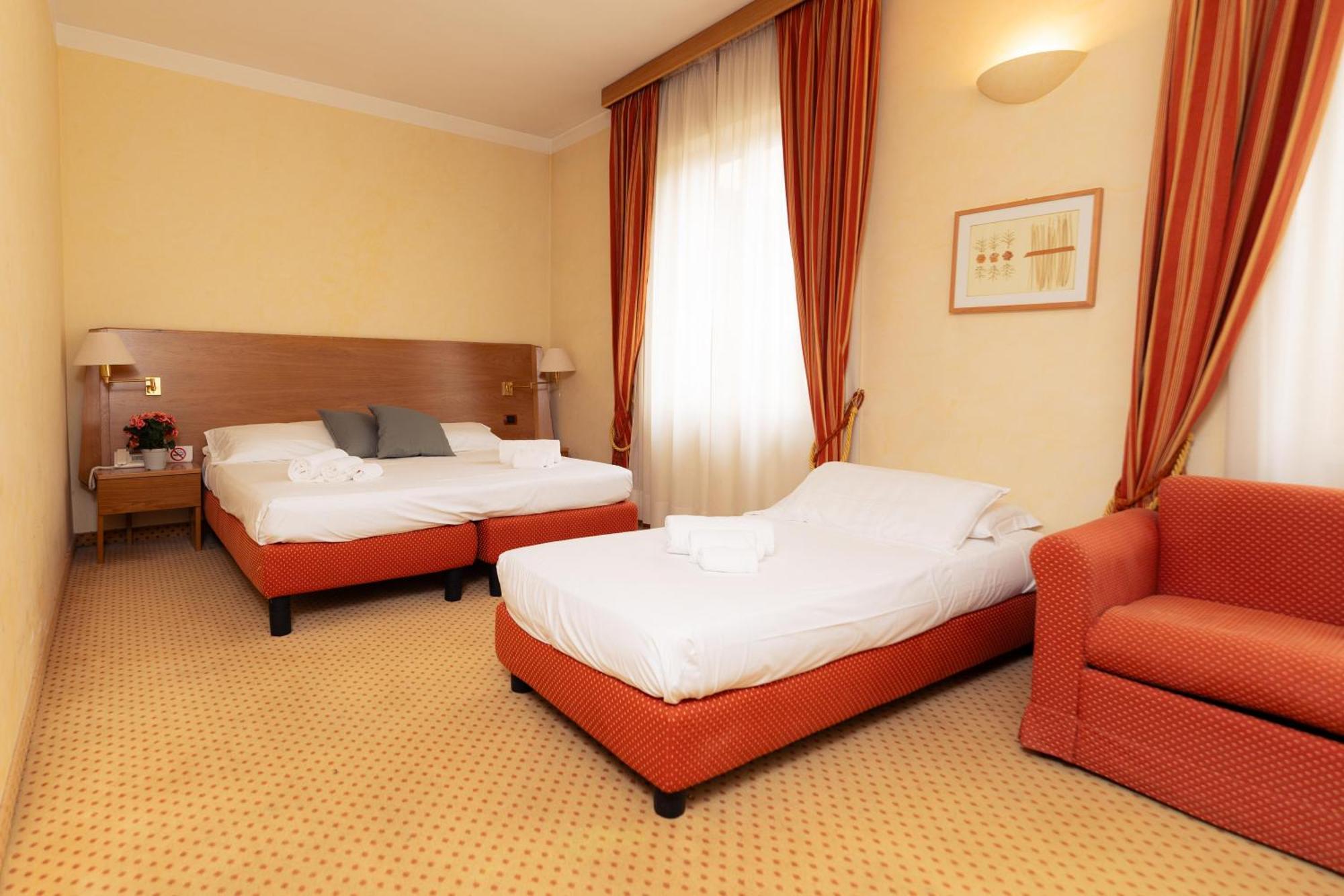Hotel San Pancrazio トレスコーレ・バルネアーリオ エクステリア 写真