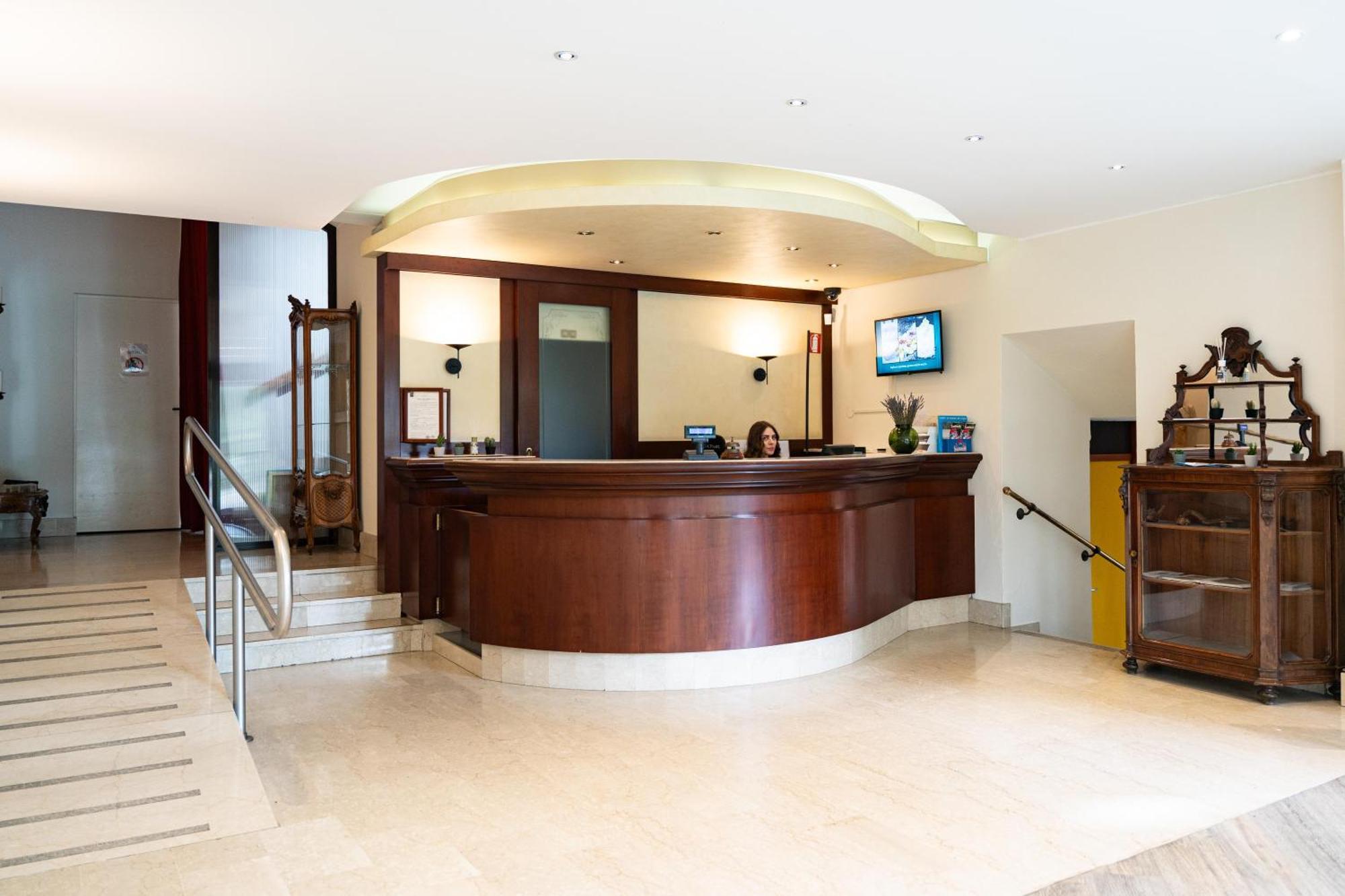 Hotel San Pancrazio トレスコーレ・バルネアーリオ エクステリア 写真