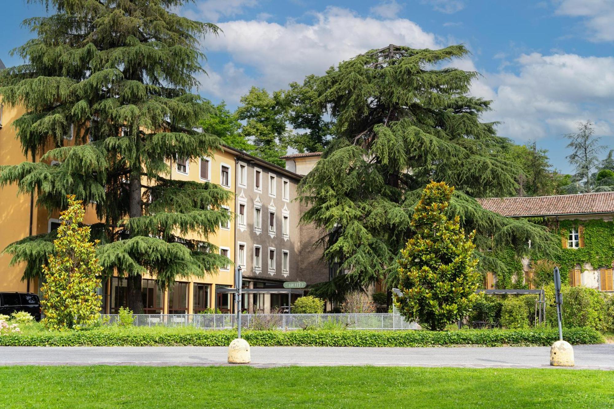 Hotel San Pancrazio トレスコーレ・バルネアーリオ エクステリア 写真